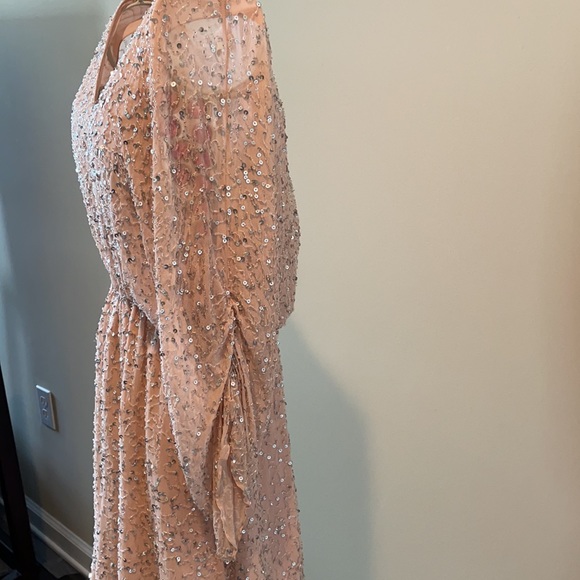 Stunning sequined baby pink cocktail dress - Picture 2 of 2